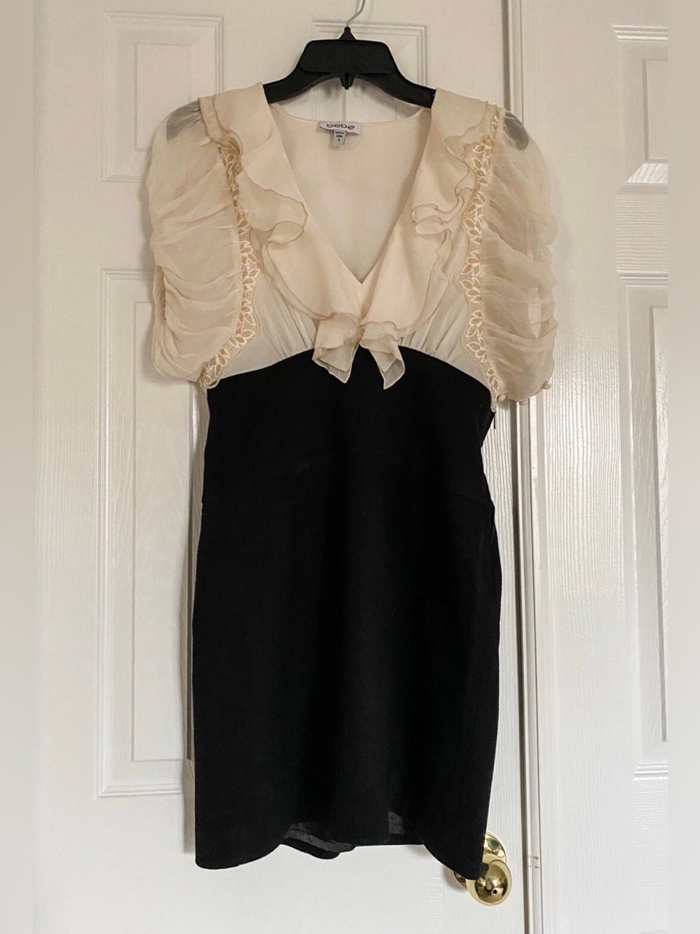 bebe Black Cream Beige Formal Evening Party Fitted Straight Dress 8